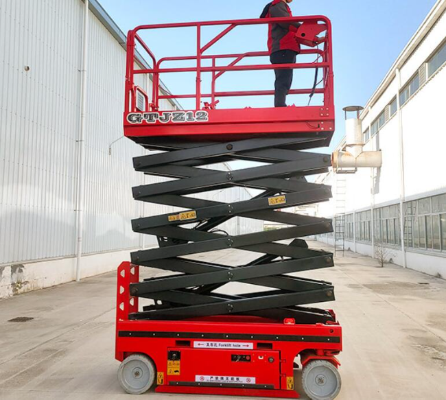 乌苏自行走移动式升降机