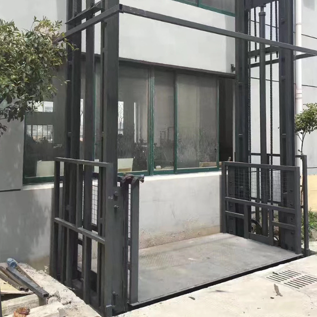 乌苏5吨室外升降货梯